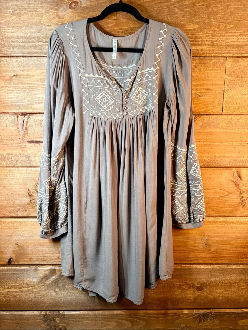 Monoreno Taupe Embroidered Boho Mini Shift Dress Size Small 🤎💕